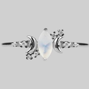 Sterling Silver Moonstone Moon Ring 8